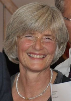 Portrait Dr. Bettina Meinel